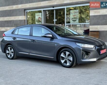 Сірий Хендай Ioniq, об'ємом двигуна 0 л та пробігом 81 тис. км за 12499 $, фото 8 на Automoto.ua