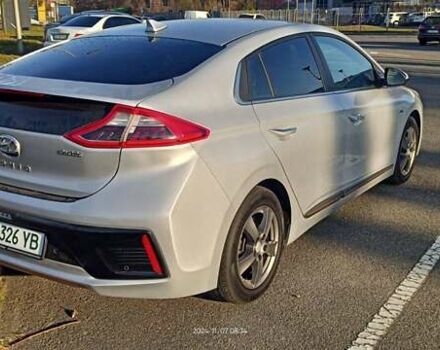 Серый Хендай Ioniq, объемом двигателя 0 л и пробегом 97 тыс. км за 14500 $, фото 1 на Automoto.ua