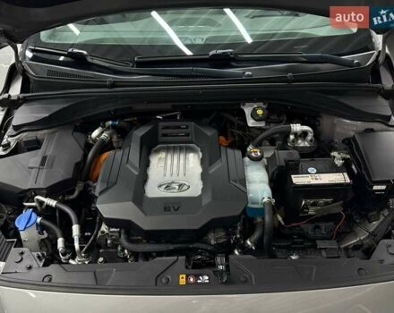 Серый Хендай Ioniq, объемом двигателя 0 л и пробегом 132 тыс. км за 15732 $, фото 10 на Automoto.ua