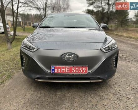 Серый Хендай Ioniq, объемом двигателя 0 л и пробегом 198 тыс. км за 12999 $, фото 3 на Automoto.ua