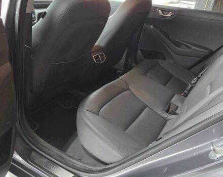 Сірий Хендай Ioniq, об'ємом двигуна 0 л та пробігом 101 тис. км за 14900 $, фото 4 на Automoto.ua