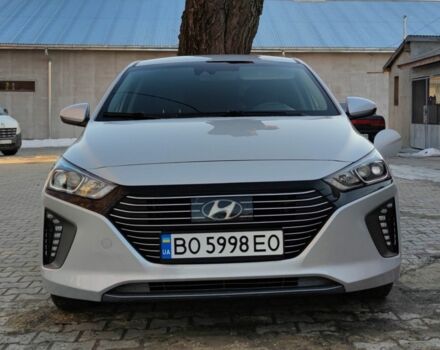 Серый Хендай Ioniq, объемом двигателя 0.16 л и пробегом 59 тыс. км за 15900 $, фото 8 на Automoto.ua