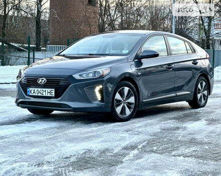 Серый Хендай Ioniq, объемом двигателя 1.6 л и пробегом 60 тыс. км за 19300 $, фото 42 на Automoto.ua