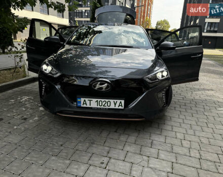 Серый Хендай Ioniq, объемом двигателя 0 л и пробегом 91 тыс. км за 15200 $, фото 4 на Automoto.ua