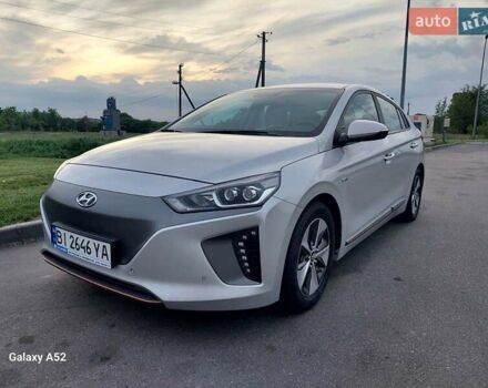 Серый Хендай Ioniq, объемом двигателя 0 л и пробегом 107 тыс. км за 13100 $, фото 26 на Automoto.ua