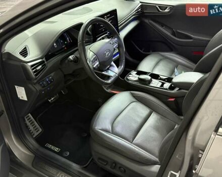 Серый Хендай Ioniq, объемом двигателя 0 л и пробегом 132 тыс. км за 15732 $, фото 15 на Automoto.ua