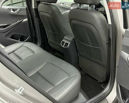 Серый Хендай Ioniq, объемом двигателя 0 л и пробегом 132 тыс. км за 15732 $, фото 28 на Automoto.ua