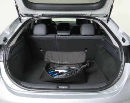 Серый Хендай Ioniq, объемом двигателя 0 л и пробегом 31 тыс. км за 16200 $, фото 4 на Automoto.ua