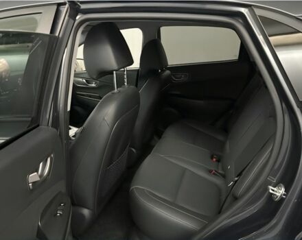 Серый Хендай Ioniq, объемом двигателя 0 л и пробегом 48 тыс. км за 22500 $, фото 4 на Automoto.ua