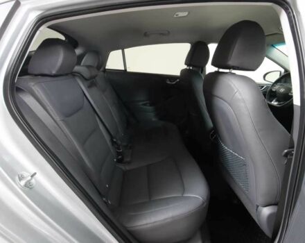 Серый Хендай Ioniq, объемом двигателя 0 л и пробегом 31 тыс. км за 16200 $, фото 6 на Automoto.ua