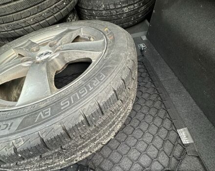 Серый Хендай Ioniq, объемом двигателя 0 л и пробегом 129 тыс. км за 12699 $, фото 11 на Automoto.ua