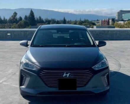 Сірий Хендай Ioniq, об'ємом двигуна 1.6 л та пробігом 88 тис. км за 3800 $, фото 1 на Automoto.ua