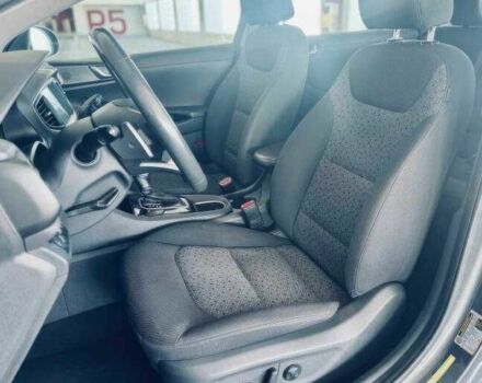Сірий Хендай Ioniq, об'ємом двигуна 1.6 л та пробігом 88 тис. км за 3800 $, фото 11 на Automoto.ua