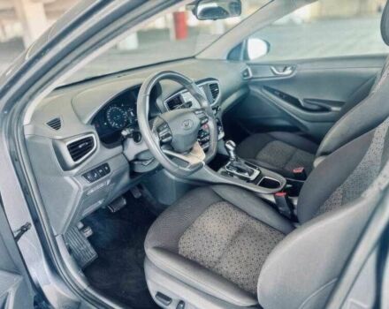 Сірий Хендай Ioniq, об'ємом двигуна 1.6 л та пробігом 88 тис. км за 3800 $, фото 10 на Automoto.ua
