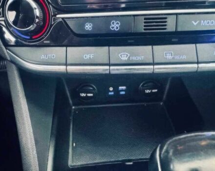 Сірий Хендай Ioniq, об'ємом двигуна 1.6 л та пробігом 88 тис. км за 3800 $, фото 15 на Automoto.ua