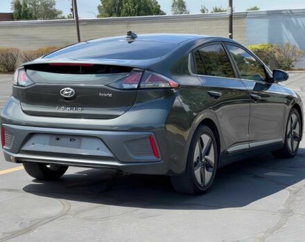 Серый Хендай Ioniq, объемом двигателя 1.6 л и пробегом 34 тыс. км за 4300 $, фото 4 на Automoto.ua