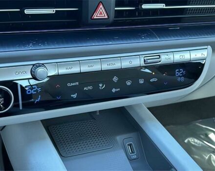 Сірий Хендай Ioniq, об'ємом двигуна 0 л та пробігом 20 тис. км за 9500 $, фото 10 на Automoto.ua