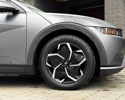 Серый Хендай Ioniq, объемом двигателя 0 л и пробегом 43 тыс. км за 28900 $, фото 2 на Automoto.ua