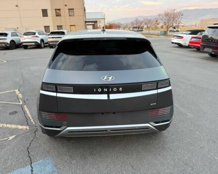 Серый Хендай Ioniq, объемом двигателя 0 л и пробегом 27 тыс. км за 13250 $, фото 5 на Automoto.ua