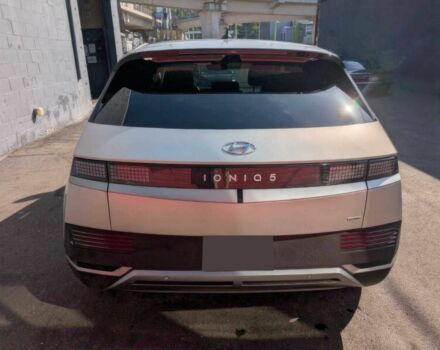 Серый Хендай Ioniq, объемом двигателя 0 л и пробегом 16 тыс. км за 18900 $, фото 4 на Automoto.ua