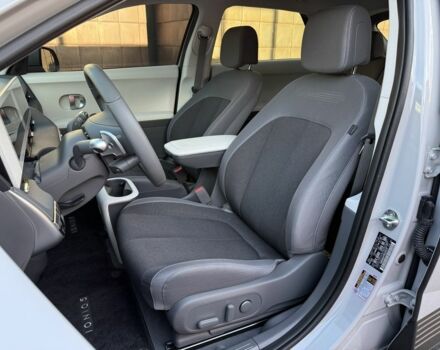 Серый Хендай Ioniq, объемом двигателя 0 л и пробегом 2 тыс. км за 26900 $, фото 17 на Automoto.ua