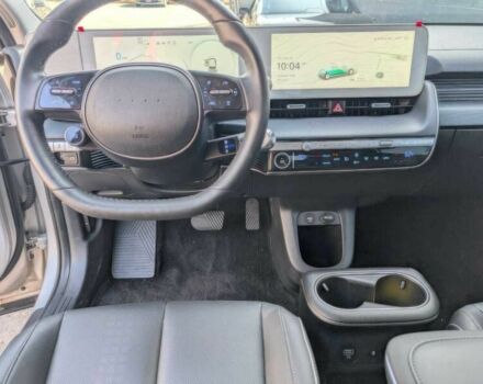 Серый Хендай Ioniq, объемом двигателя 0 л и пробегом 16 тыс. км за 18900 $, фото 8 на Automoto.ua