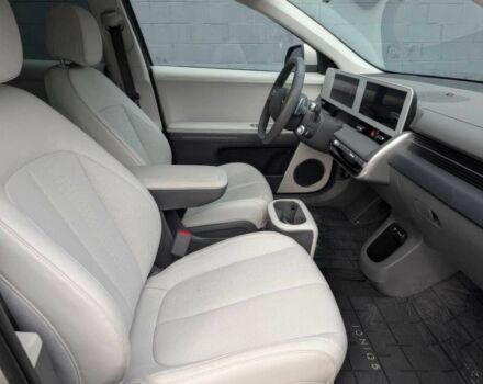 Серый Хендай Ioniq, объемом двигателя 0 л и пробегом 18 тыс. км за 8800 $, фото 6 на Automoto.ua