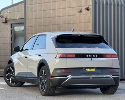 Серый Хендай Ioniq, объемом двигателя 0 л и пробегом 2 тыс. км за 26900 $, фото 6 на Automoto.ua