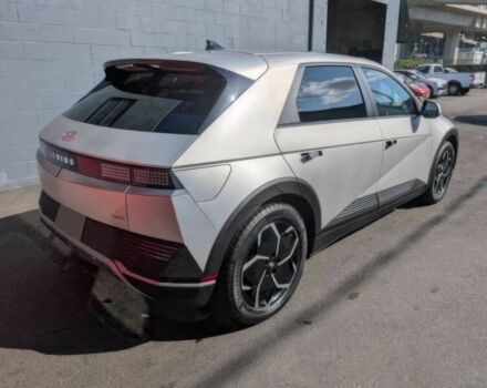 Серый Хендай Ioniq, объемом двигателя 0 л и пробегом 16 тыс. км за 18900 $, фото 3 на Automoto.ua