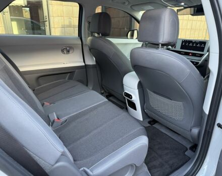 Серый Хендай Ioniq, объемом двигателя 0 л и пробегом 2 тыс. км за 26900 $, фото 23 на Automoto.ua