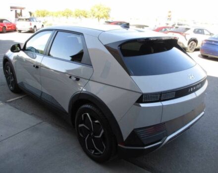 Серый Хендай Ioniq, объемом двигателя 0 л и пробегом 23 тыс. км за 15500 $, фото 3 на Automoto.ua