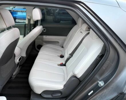 Серый Хендай Ioniq, объемом двигателя 0 л и пробегом 27 тыс. км за 13250 $, фото 11 на Automoto.ua