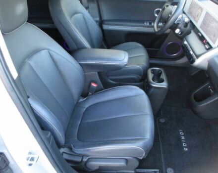 Сірий Хендай Ioniq, об'ємом двигуна 0 л та пробігом 14 тис. км за 16500 $, фото 6 на Automoto.ua