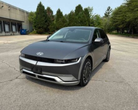 Серый Хендай Ioniq, объемом двигателя 0 л и пробегом 21 тыс. км за 15500 $, фото 2 на Automoto.ua