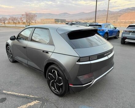 Серый Хендай Ioniq, объемом двигателя 0 л и пробегом 27 тыс. км за 13250 $, фото 6 на Automoto.ua