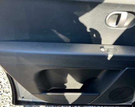 Серый Хендай Ioniq, объемом двигателя 0 л и пробегом 13 тыс. км за 27300 $, фото 21 на Automoto.ua