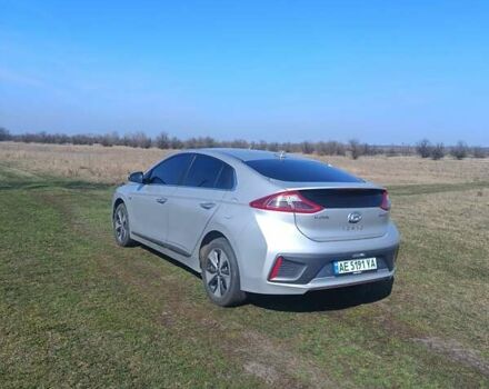 Серый Хендай Ioniq, объемом двигателя 0 л и пробегом 199 тыс. км за 15000 $, фото 1 на Automoto.ua