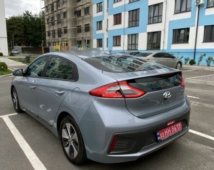 Серый Хендай Ioniq, объемом двигателя 0 л и пробегом 245 тыс. км за 8500 $, фото 5 на Automoto.ua