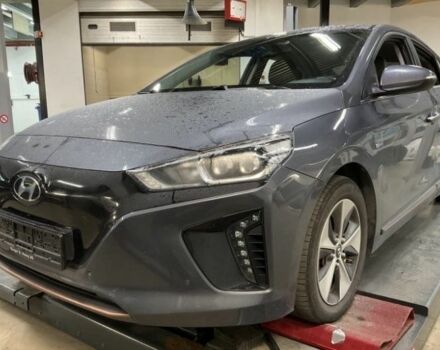 Серый Хендай Ioniq, объемом двигателя 0 л и пробегом 87 тыс. км за 11800 $, фото 1 на Automoto.ua