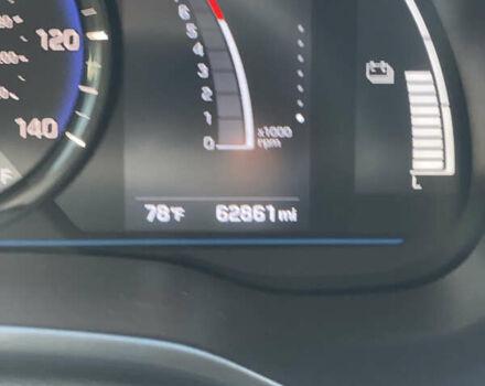 Серый Хендай Ioniq, объемом двигателя 1.6 л и пробегом 150 тыс. км за 13000 $, фото 7 на Automoto.ua