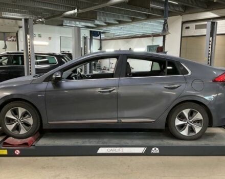 Серый Хендай Ioniq, объемом двигателя 0 л и пробегом 87 тыс. км за 11800 $, фото 4 на Automoto.ua