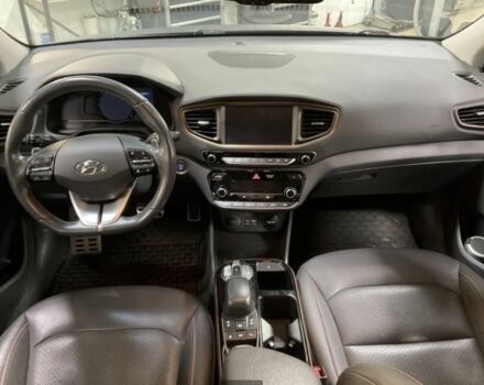 Серый Хендай Ioniq, объемом двигателя 0 л и пробегом 87 тыс. км за 11800 $, фото 8 на Automoto.ua