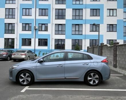 Серый Хендай Ioniq, объемом двигателя 0 л и пробегом 245 тыс. км за 8500 $, фото 6 на Automoto.ua