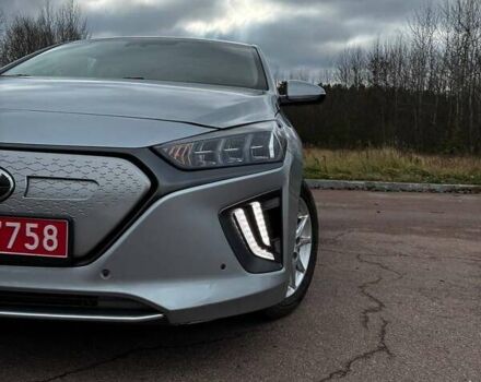 Сірий Хендай Ioniq, об'ємом двигуна 0 л та пробігом 131 тис. км за 16500 $, фото 3 на Automoto.ua