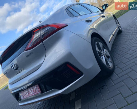 Серый Хендай Ioniq, объемом двигателя 0 л и пробегом 142 тыс. км за 12999 $, фото 10 на Automoto.ua