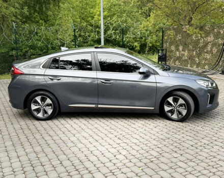 Серый Хендай Ioniq, объемом двигателя 0 л и пробегом 158 тыс. км за 15000 $, фото 4 на Automoto.ua