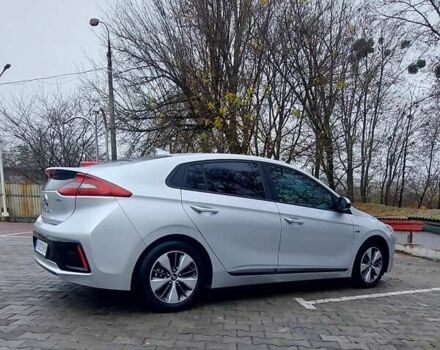 Серый Хендай Ioniq, объемом двигателя 1.58 л и пробегом 72 тыс. км за 16500 $, фото 23 на Automoto.ua