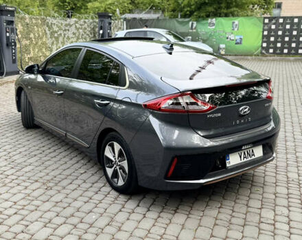 Серый Хендай Ioniq, объемом двигателя 0 л и пробегом 158 тыс. км за 15000 $, фото 1 на Automoto.ua