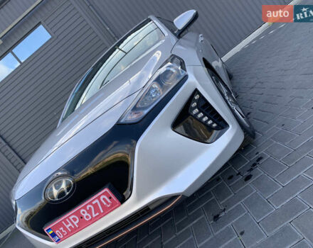 Серый Хендай Ioniq, объемом двигателя 0 л и пробегом 142 тыс. км за 12999 $, фото 30 на Automoto.ua