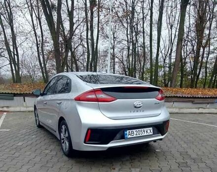 Серый Хендай Ioniq, объемом двигателя 1.58 л и пробегом 72 тыс. км за 16500 $, фото 18 на Automoto.ua